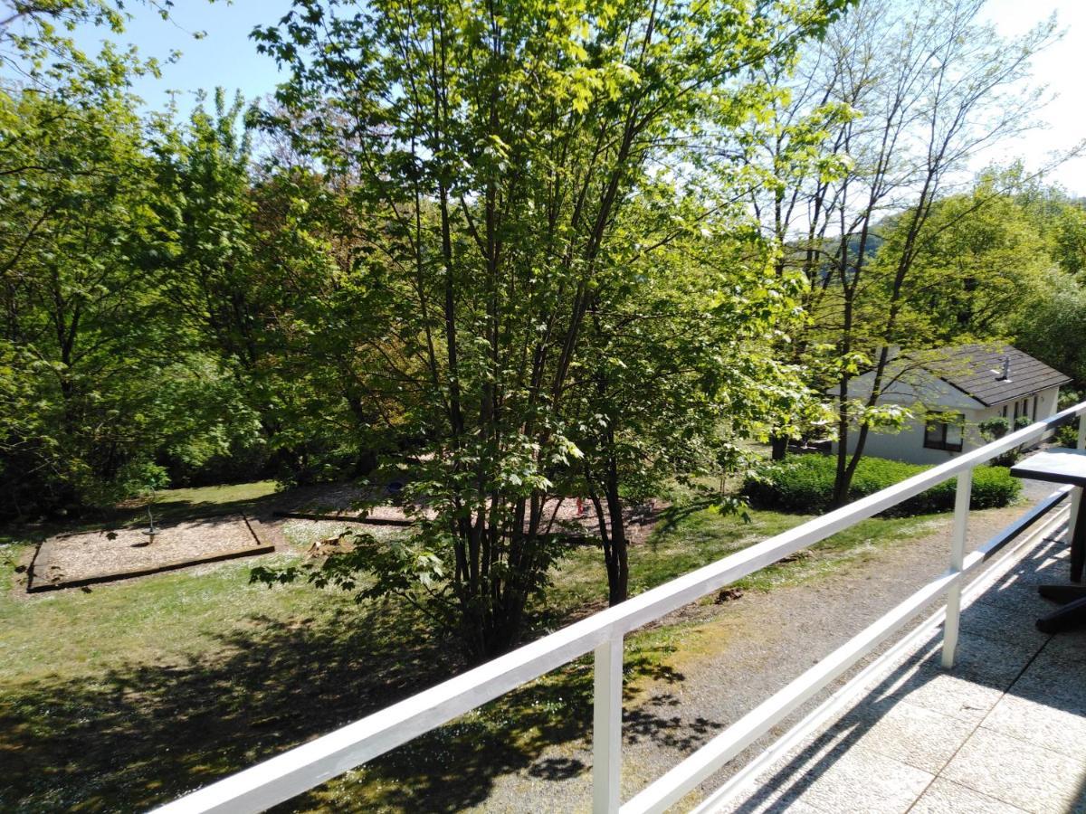 Au Repaire Des Ecureuils Vila Waulsort Exterior foto